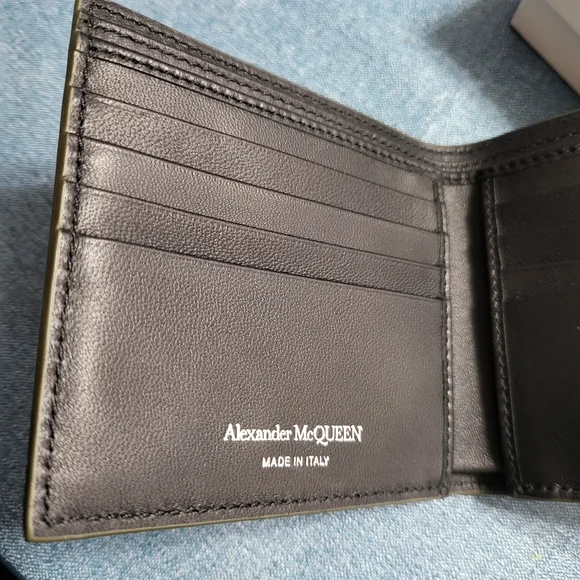 Alexander McQueen Green Leather Wallet - Picture 5 of 7